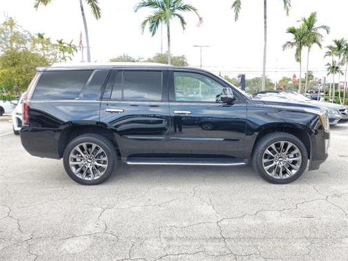 2020 Cadillac Escalade Luxury