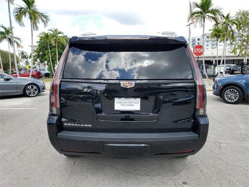 2020 Cadillac Escalade Luxury