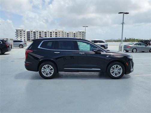 2025 Cadillac XT6 Luxury FWD