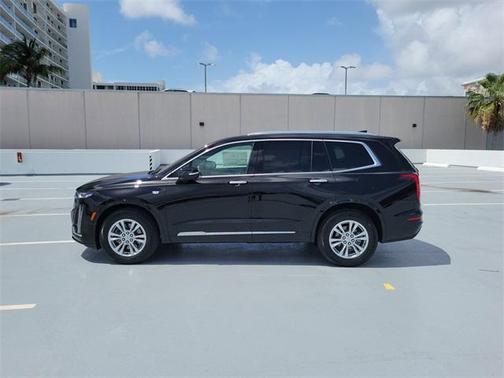 2025 Cadillac XT6 Luxury FWD