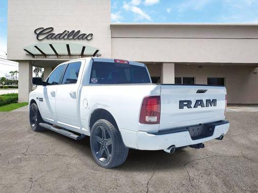 2017 RAM 1500 Night Crew Cab 4x2 5'7' Box
