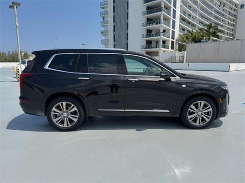 2024 Cadillac XT6 Premium Luxury FWD