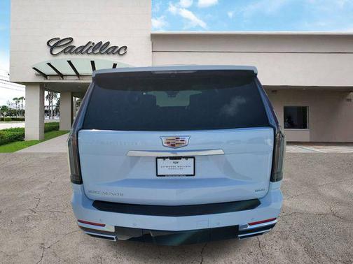 Vibrant White Tricoat 2026 Cadillac Escalade Luxury