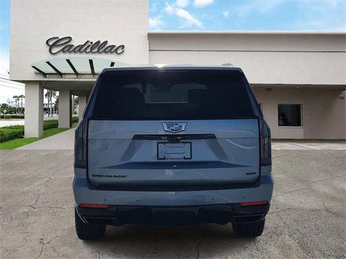 2025 Cadillac Escalade Sport