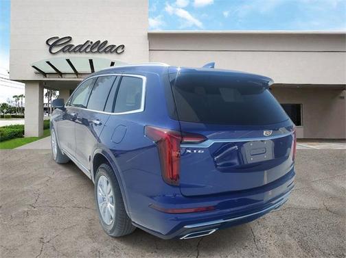 2025 Cadillac XT6 Luxury FWD
