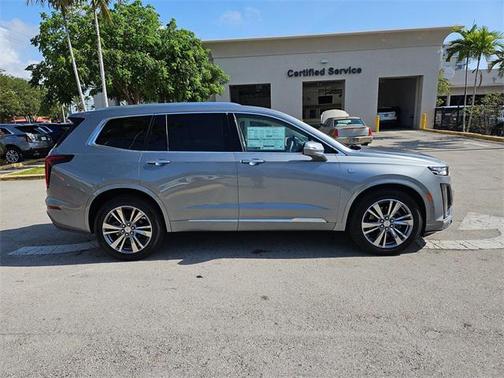 2025 Cadillac XT6 Premium Luxury FWD