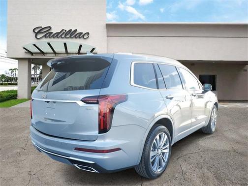 2025 Cadillac XT6 Premium Luxury FWD