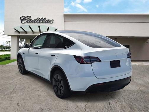 2025 Tesla Model Y Long Range Dual Motor Rear-Wheel Drive