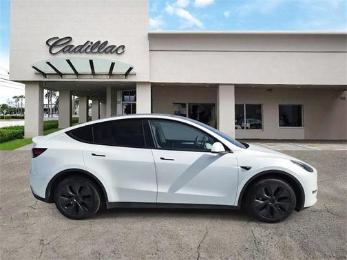 2025 Tesla Model Y Long Range Dual Motor Rear-Wheel Drive