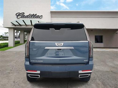 2025 Cadillac Escalade ESV Premium Luxury