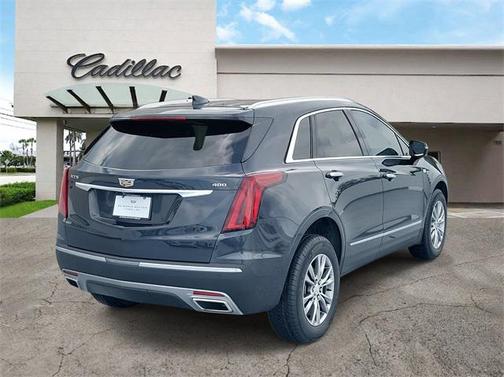 2022 Cadillac XT5 Premium Luxury