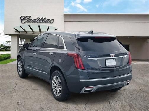 2022 Cadillac XT5 Premium Luxury