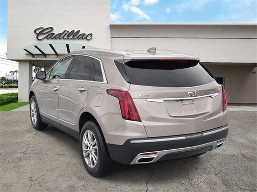 2022 Cadillac XT5 Premium Luxury