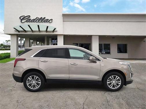 2022 Cadillac XT5 Premium Luxury