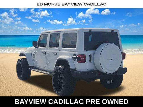 Bright White Clearcoat 2020 Jeep Wrangler Unlimited Sahara