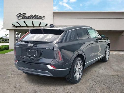 2025 Cadillac OPTIQ Luxury 2 AWD