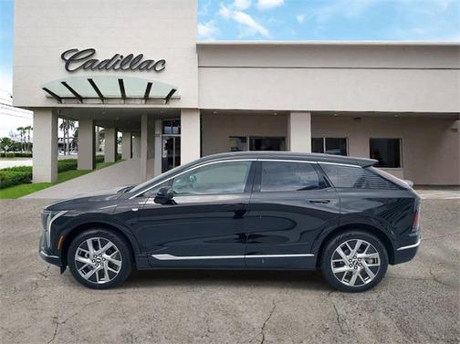 2025 Cadillac OPTIQ Luxury 2 AWD