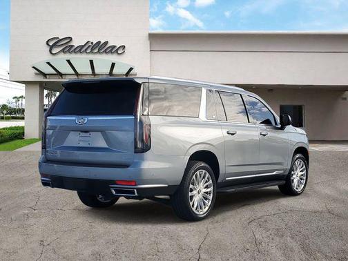 2024 Cadillac Escalade ESV Premium Luxury