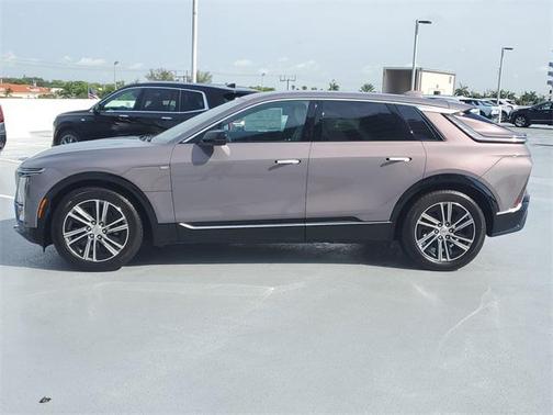 2025 Cadillac LYRIQ Luxury w/1SC