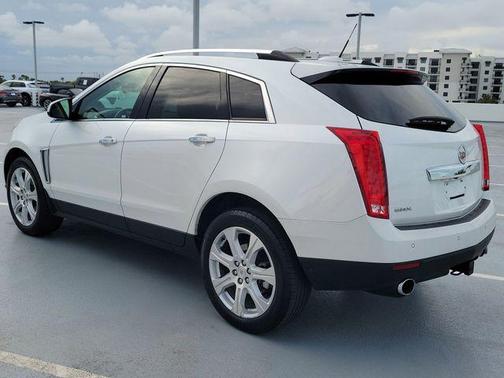 Platinum Ice Tricoat 2015 Cadillac SRX Performance Collection