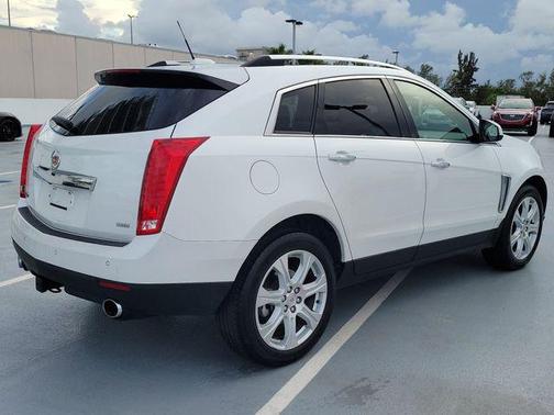 Platinum Ice Tricoat 2015 Cadillac SRX Performance Collection