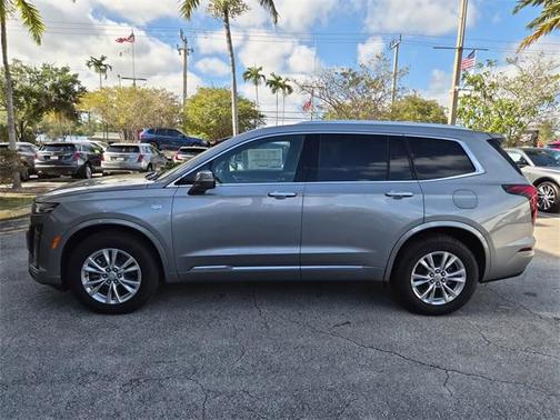 2025 Cadillac XT6 Luxury FWD