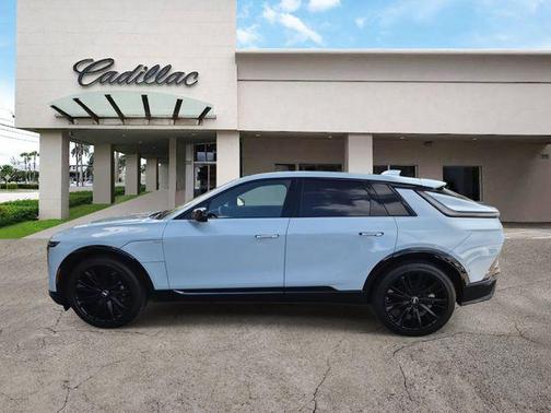 2025 Cadillac LYRIQ Sport