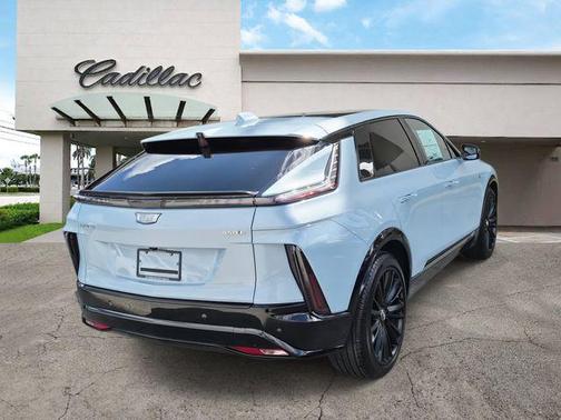 2025 Cadillac LYRIQ Sport