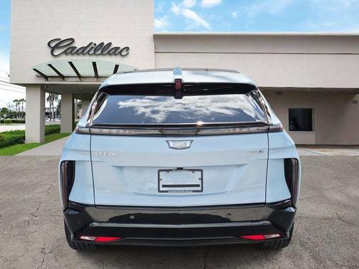 2025 Cadillac LYRIQ Sport