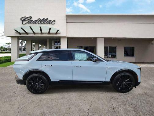 2025 Cadillac LYRIQ Sport