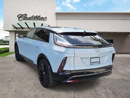 2025 Cadillac LYRIQ Sport