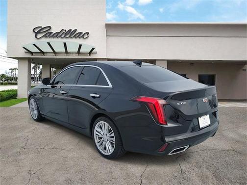 2022 Cadillac CT4 Premium Luxury