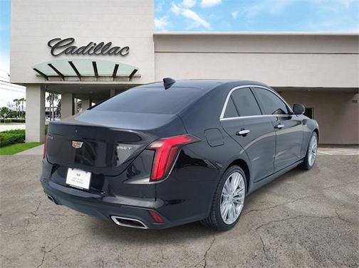 2022 Cadillac CT4 Premium Luxury