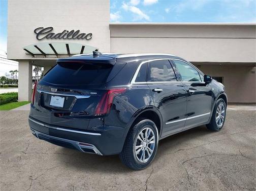 2022 Cadillac XT5 Premium Luxury