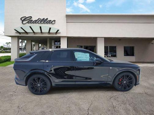 2026 Cadillac LYRIQ V Premium