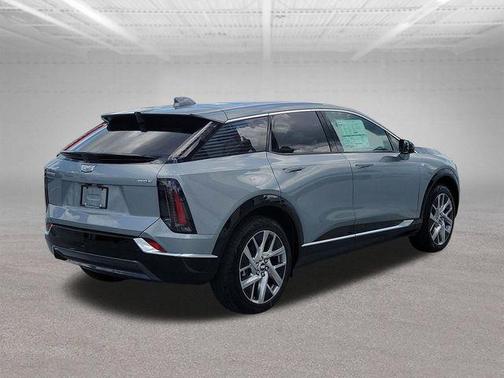 Argent Silver Metallic 2026 Cadillac OPTIQ Premium Luxury