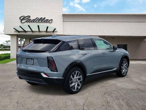 Argent Silver Metallic 2026 Cadillac OPTIQ Premium Luxury