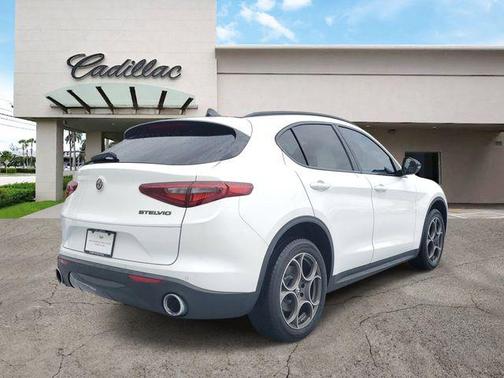 Alfa White 2021 Alfa Romeo Stelvio Base