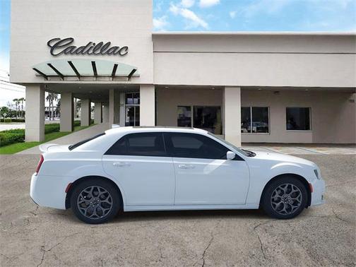 2018 Chrysler 300 S