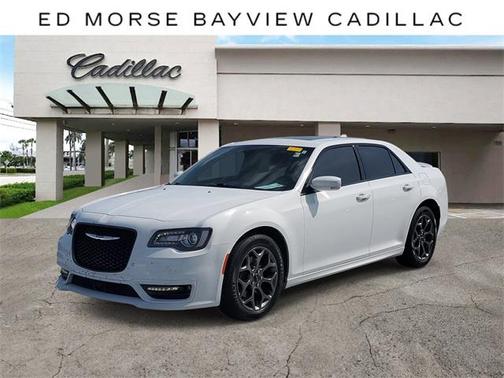 2018 Chrysler 300 S