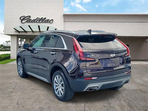 2021 Cadillac XT4 Premium Luxury