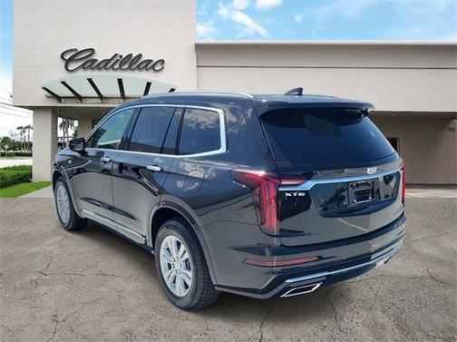 2025 Cadillac XT6 Luxury FWD