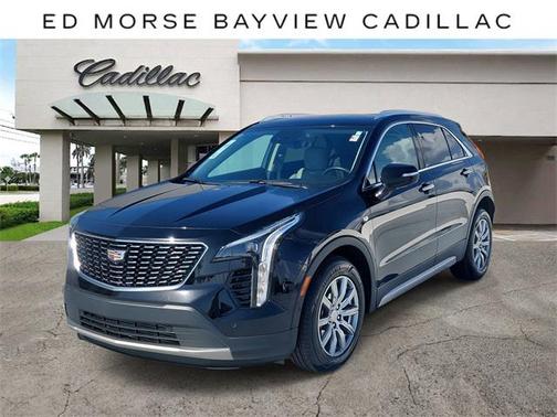 2022 Cadillac XT4 Premium Luxury