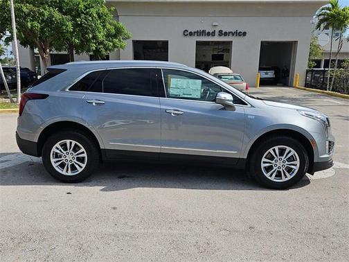 2025 Cadillac XT5 Luxury