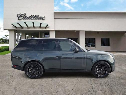 2023 Land Rover Range Rover P530 SE