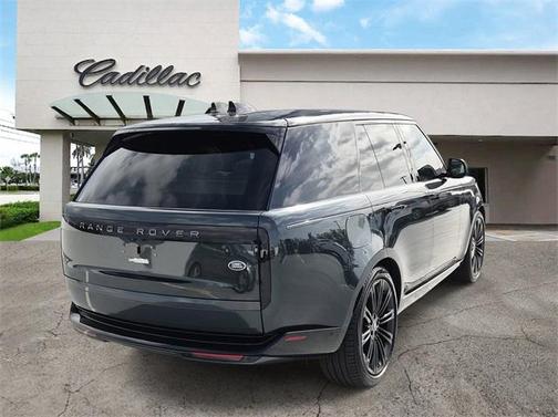 2023 Land Rover Range Rover P530 SE