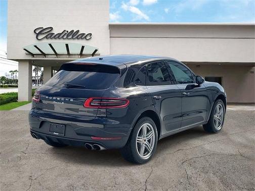 2016 Porsche Macan S