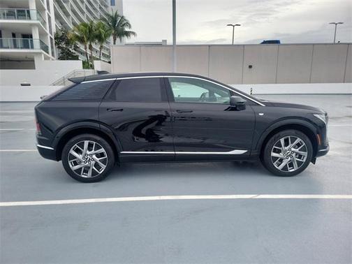 2025 Cadillac OPTIQ Luxury