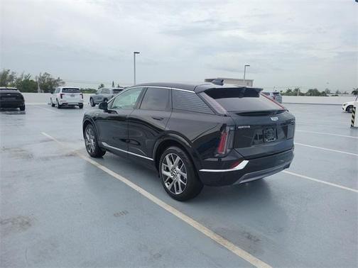 2025 Cadillac OPTIQ Luxury