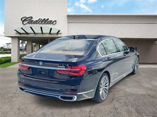 2018 BMW 750 I